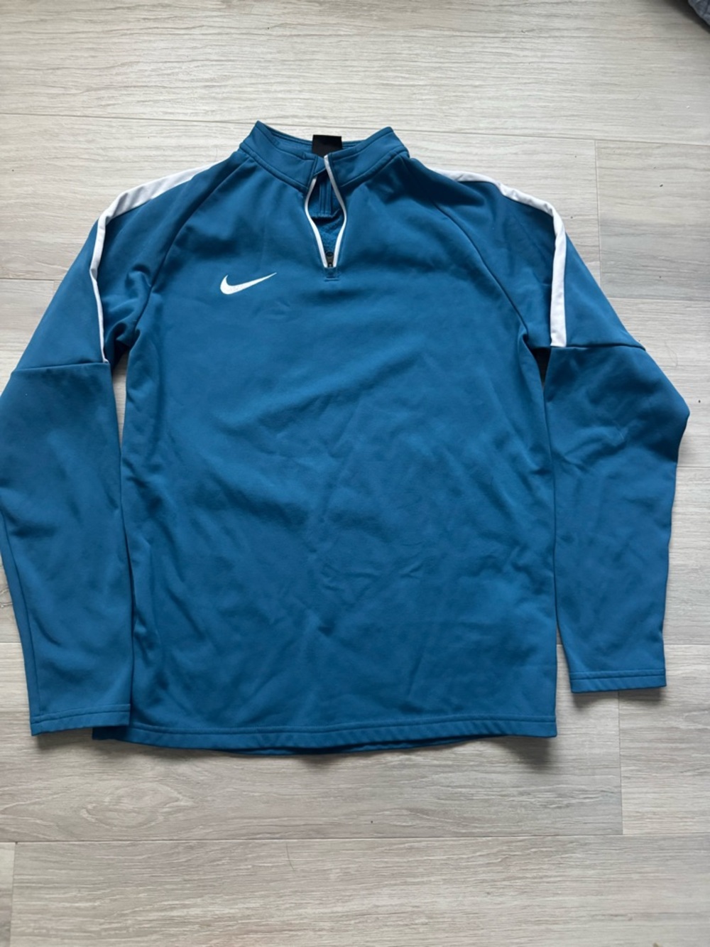 Nike Teal Blue Pullover with White Accents, XL Youth (like adult small)